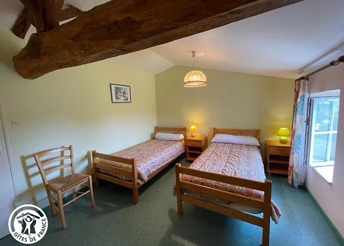 Maison Renovee Avec Piscine Chauffee, Jardin Clos Et Wi-fi A - Fr-1-426-355 * Saint-Martin-des-Tilleuls