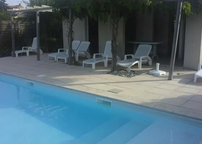 Maison Renovee Avec Piscine Chauffee, Jardin Clos Et Wi-fi A - Fr-1-426-355