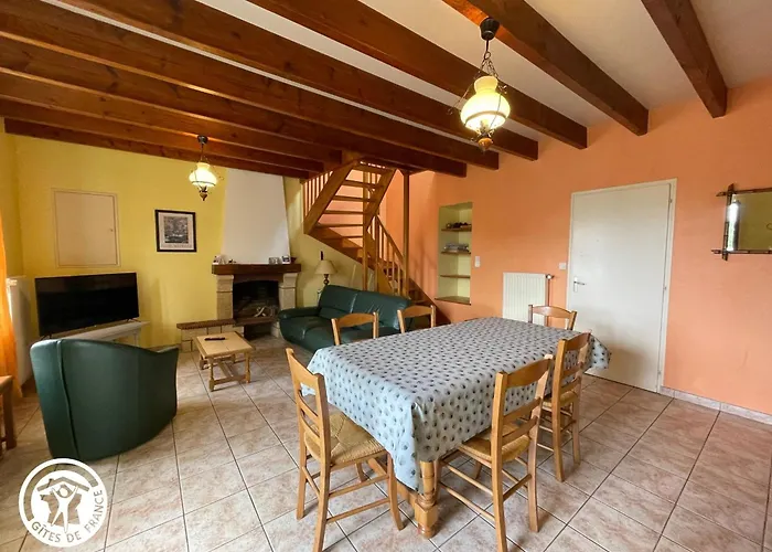 Σπίτι διακοπών Maison Renovee Avec Piscine Chauffee, Jardin Clos Et Wi-fi A - Fr-1-426-355 Saint-Martin-des-Tilleuls